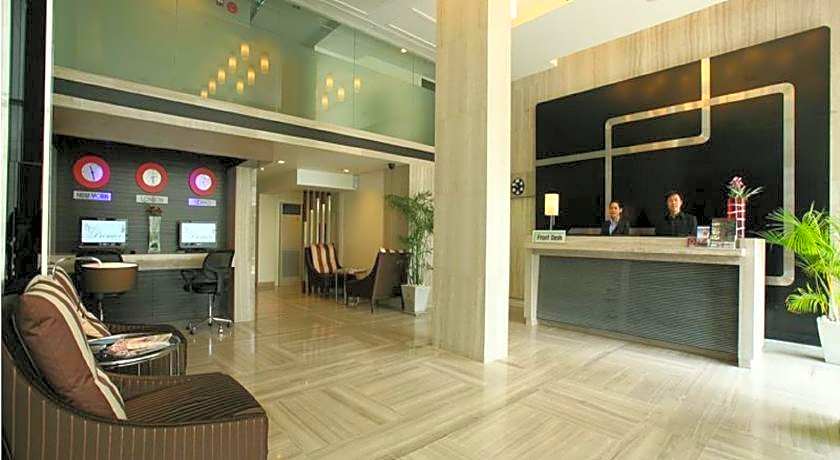 FX Hotel Metrolink Makkasan