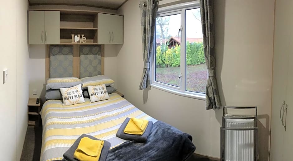 Lakes Breaks - 6 Meadows