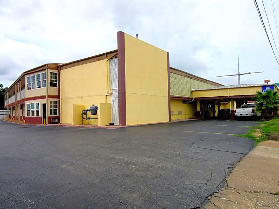 Budget Host Inn