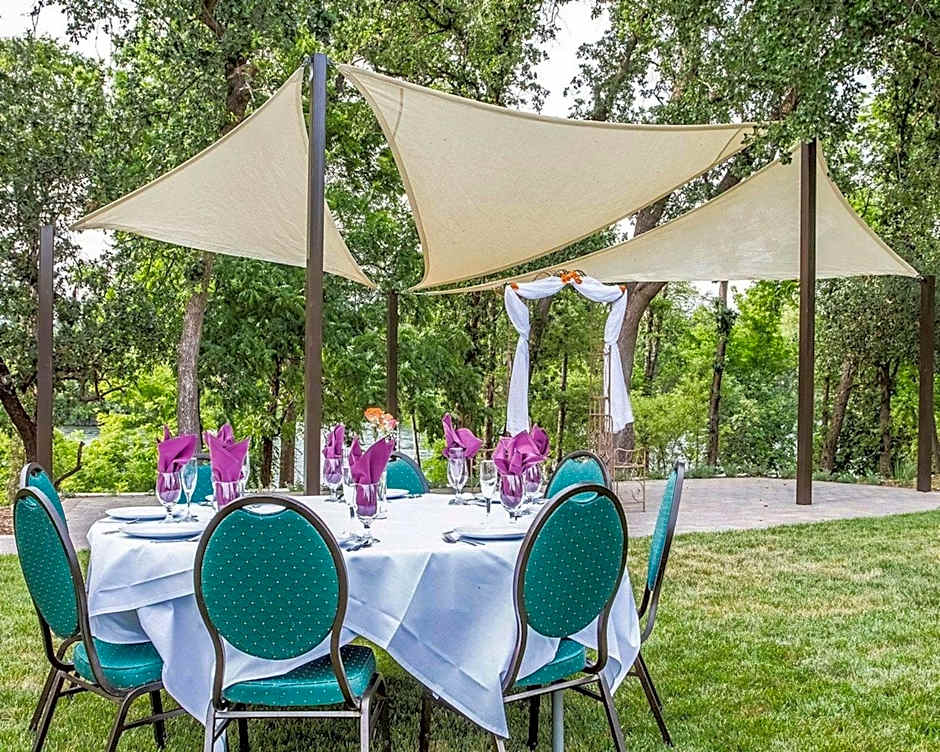 Gaia Hotel & Spa Redding, an Ascend Collection Hotel