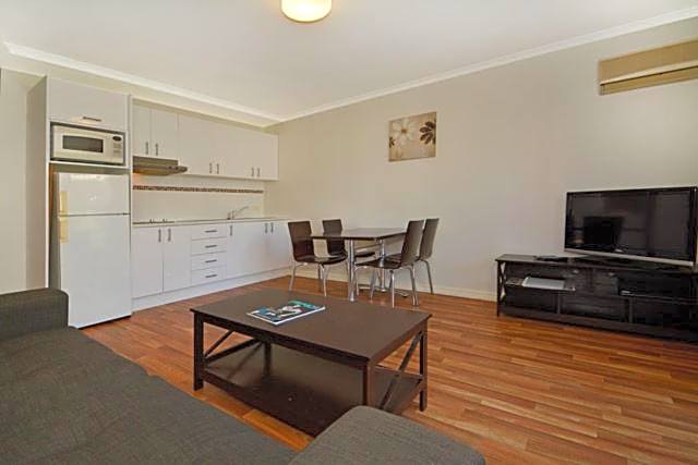 Mandurah Motel and Apartments