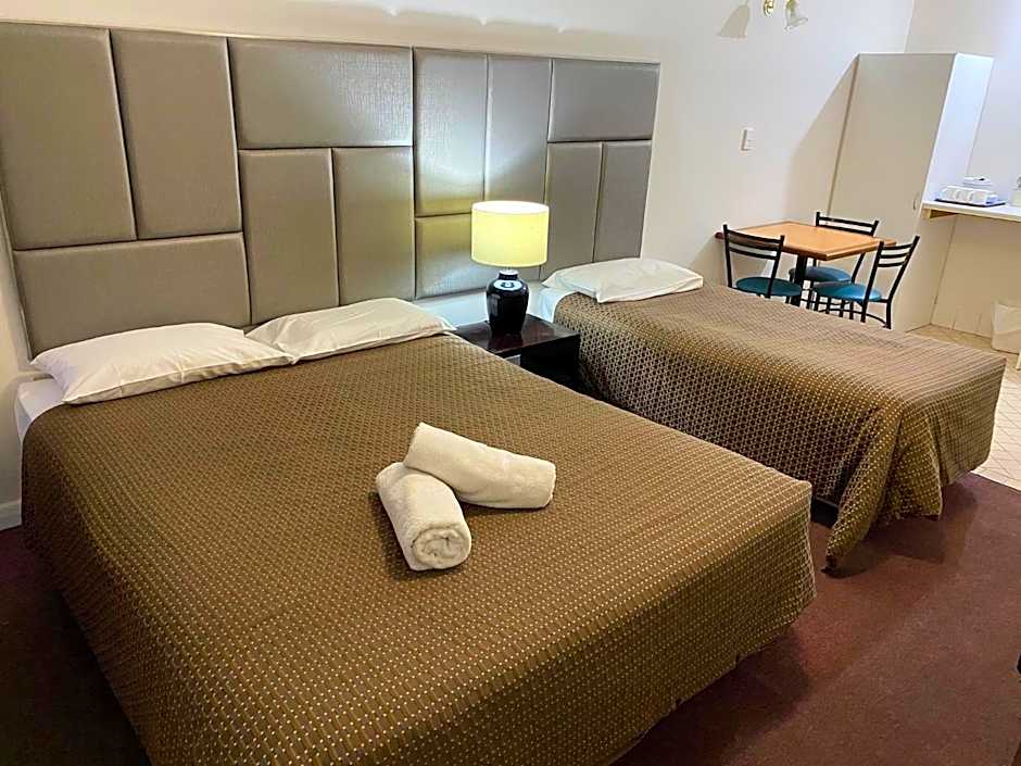Tollgate Motel