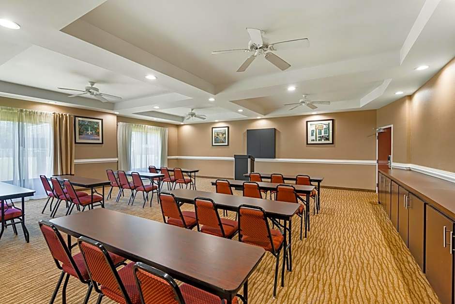 Comfort Suites Savannah Gateway I-95