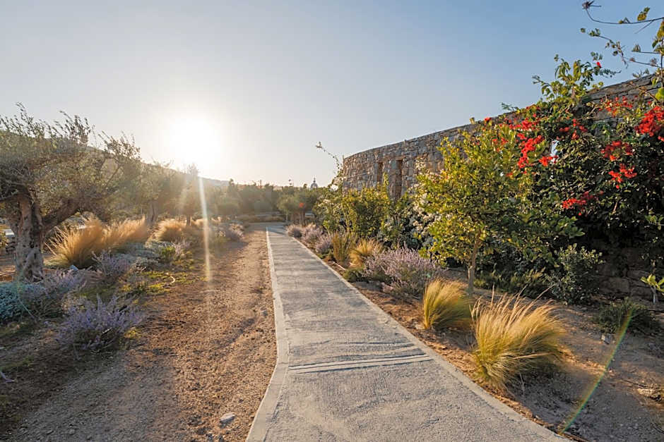 Oliving Mykonos Luxury Suites