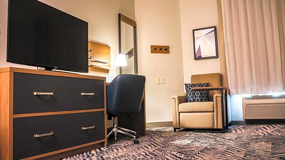 Candlewood Suites Peoria At Grand Prairie Hotel By IHG