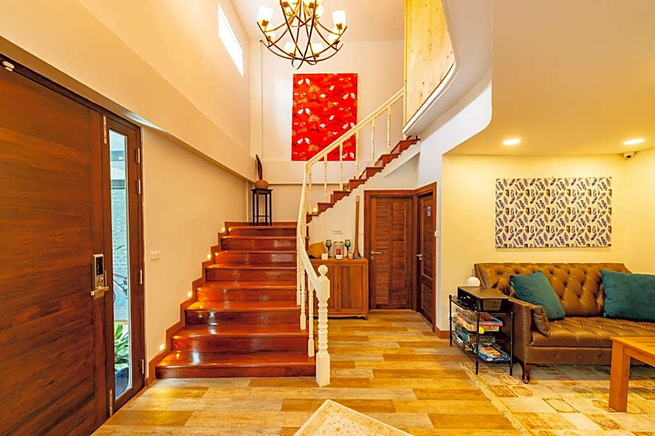 Maneeya Park Residence