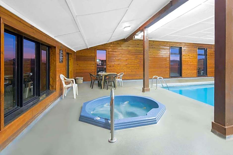 Super 8 by Wyndham Watertown