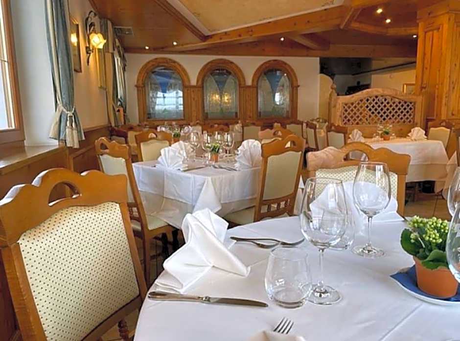 HOTEL VILLA AURORA