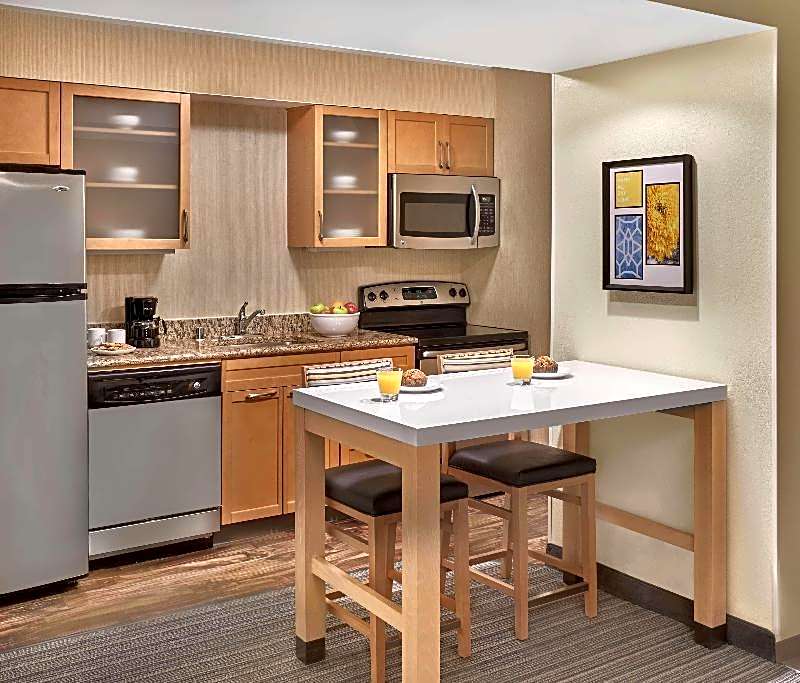 ES Suites Jacksonville – Jacksonville, FL