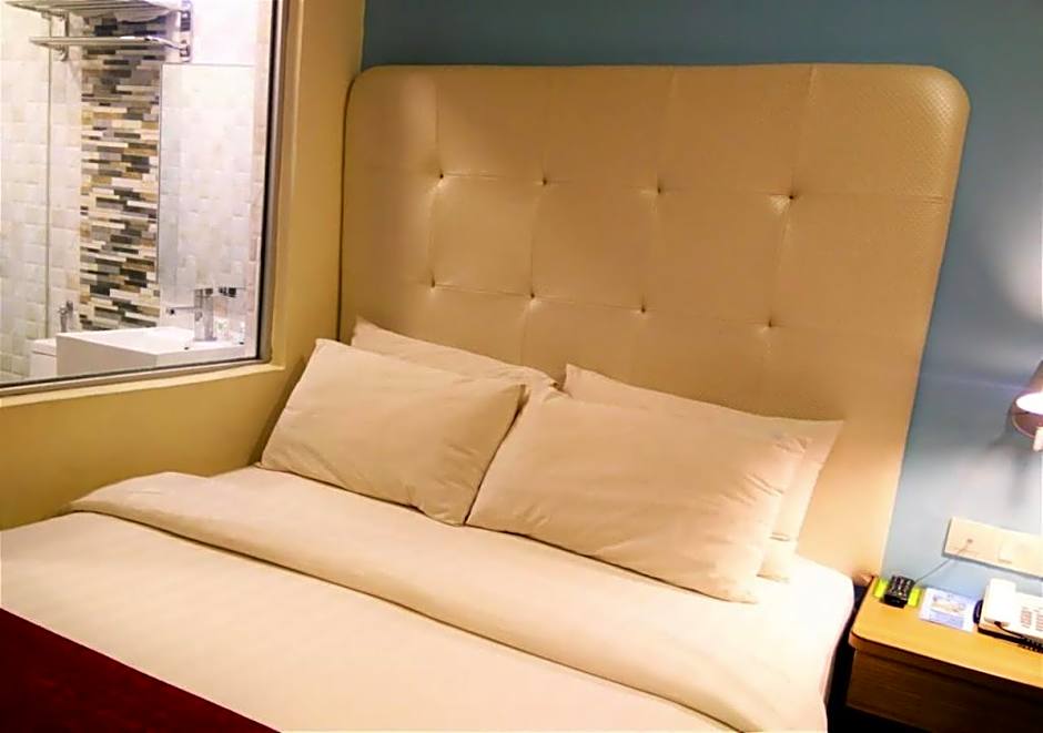 Ritz Suites