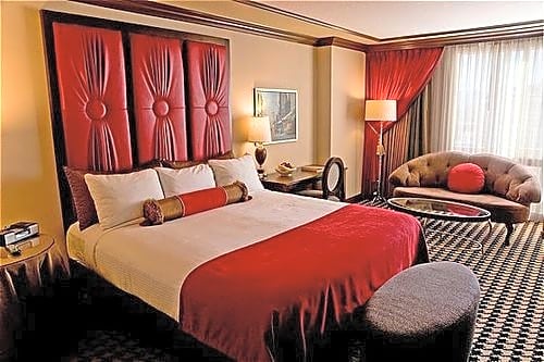 HayleysMom on Vegas: Paris Las Vegas Hotel - Red room review - with photos
