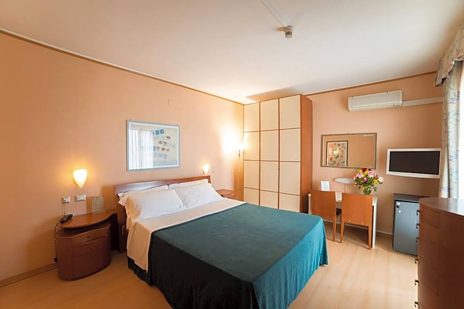 Montebello Park Hotel