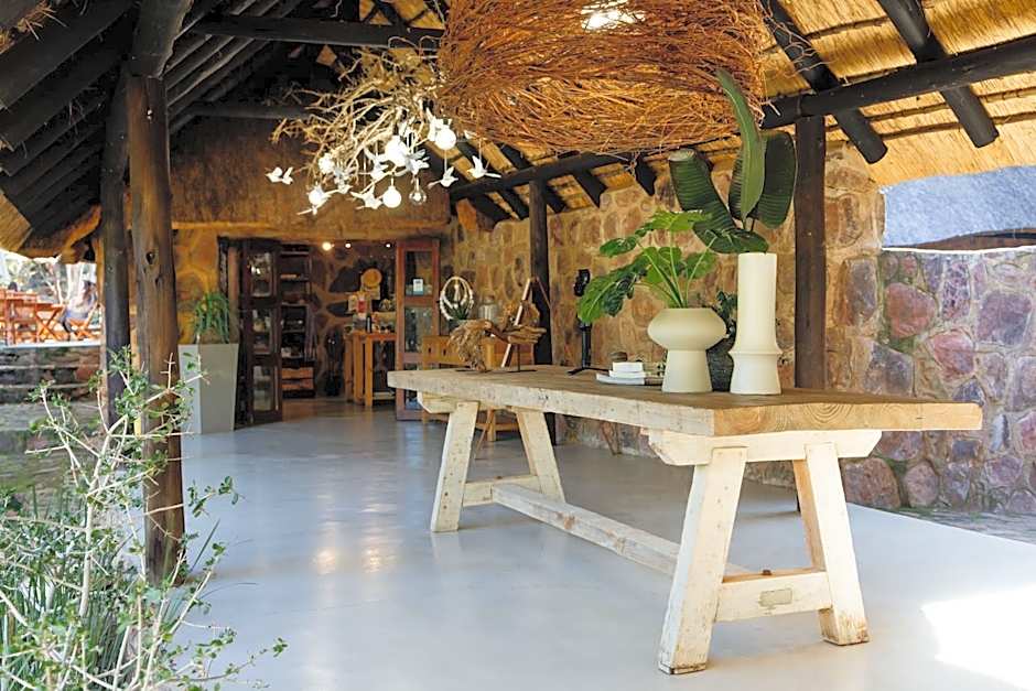 Dinkweng Safari Lodge