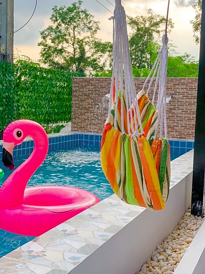 Poonisavilla ????????????