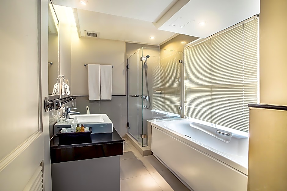 Hope Land Hotel Sukhumvit 24