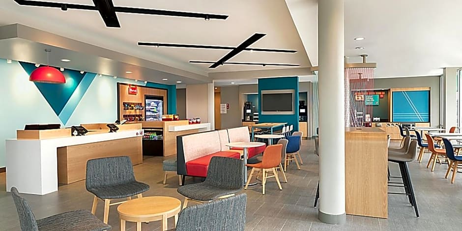 avid hotels - Bentonville - Rogers, an IHG Hotel