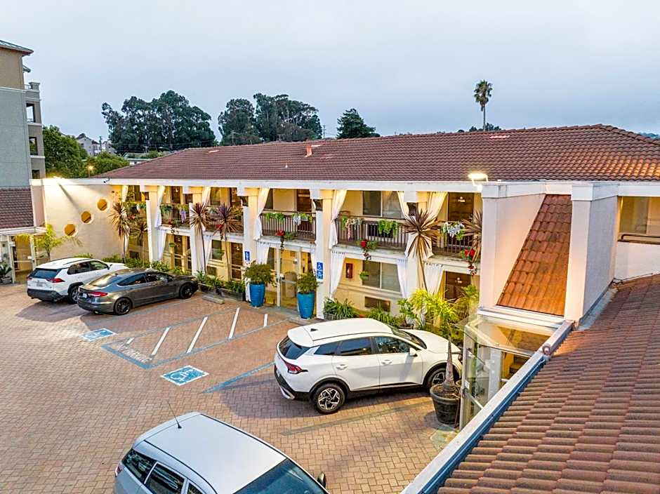 Millwood Inn And Suites