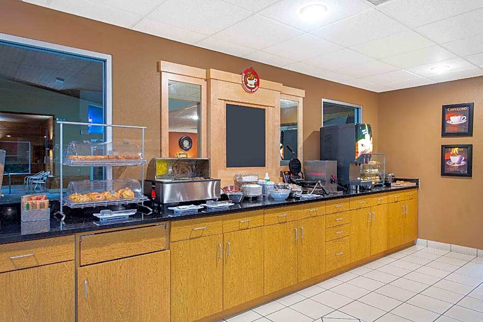 AmericInn by Wyndham Boscobel