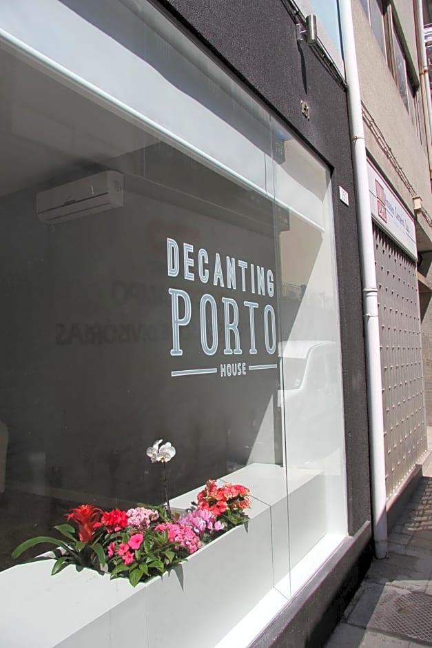 Decanting Porto House