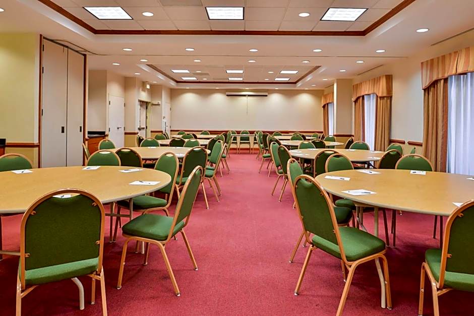 Hampton Inn By Hilton Emporia