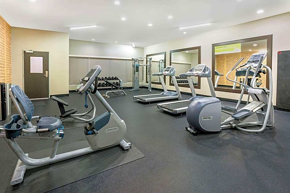 La Quinta Inn & Suites by Wyndham College Station South