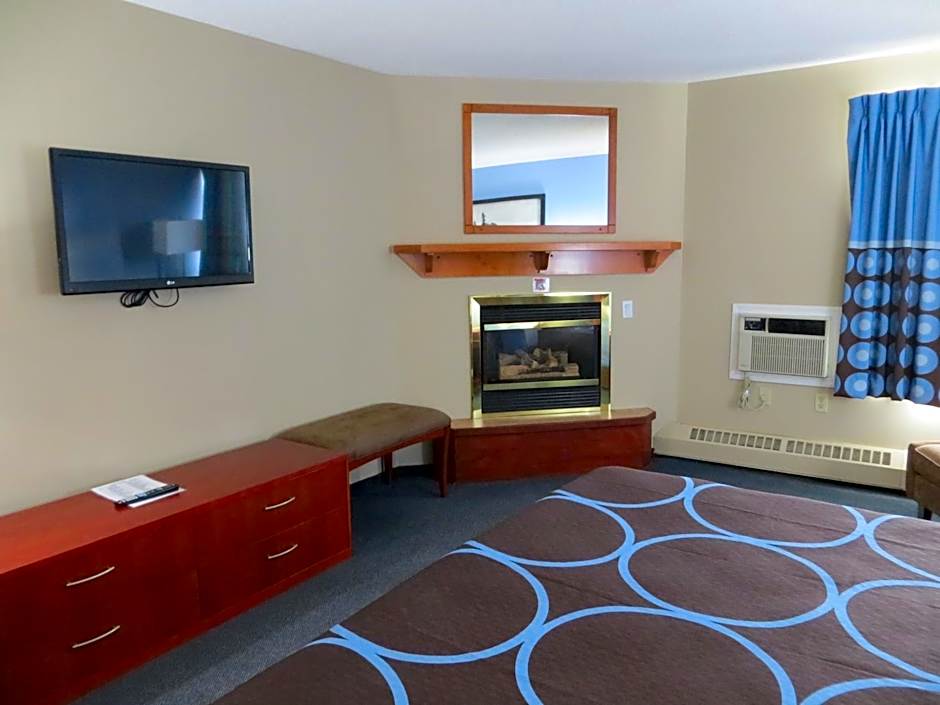 Super 8 by Wyndham Sherwood Park/Edmonton Area