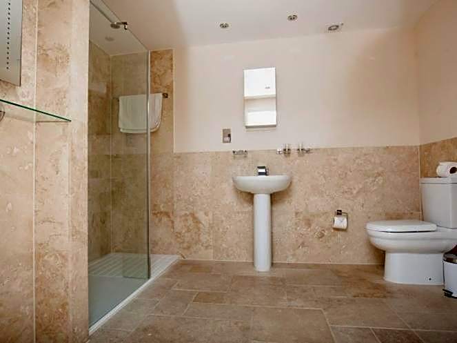 Bridge Hotel Brandon