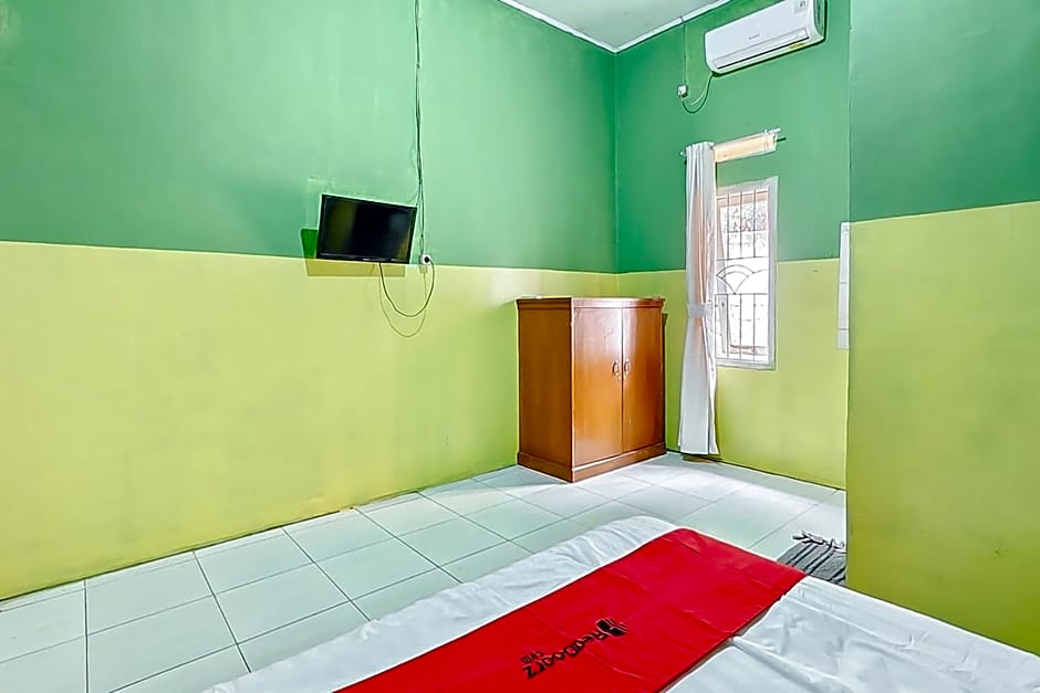 RedDoorz near RS Dr Hafiz Cianjur