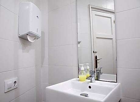 Twin Room with Bunk Beds with Private Bathroom