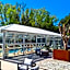 BlackStone Apart Boutique Hotel