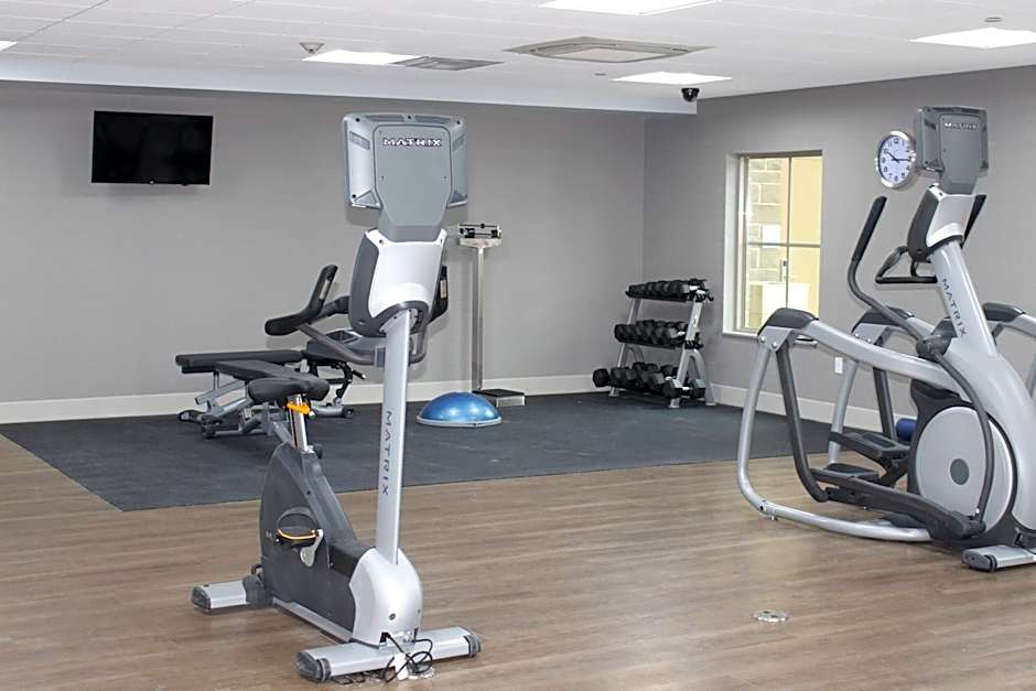 Holiday Inn Express & Suites Shawnee-Kansas City West By IHG