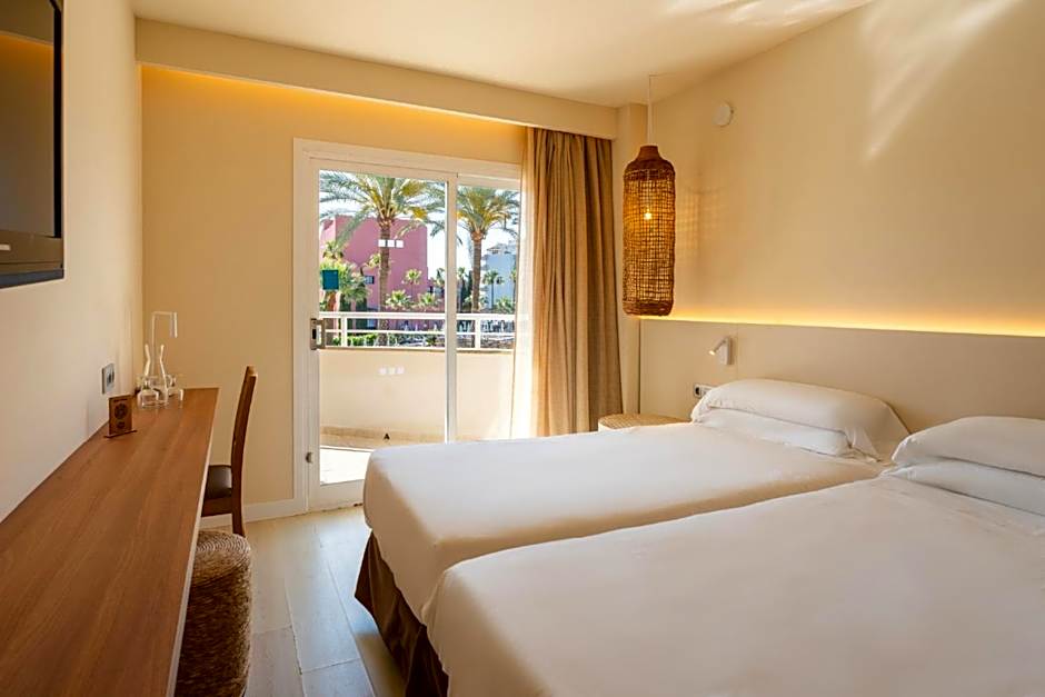 Cala Millor Garden Hotel - Adults Only