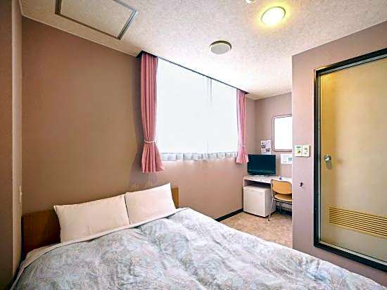 Super Price Hotel Impact 2002