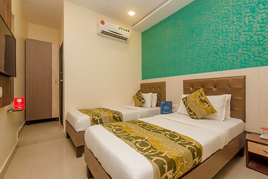 Super Hotel O Golden Nest Near Chhatrapati Shivaji International Airport
