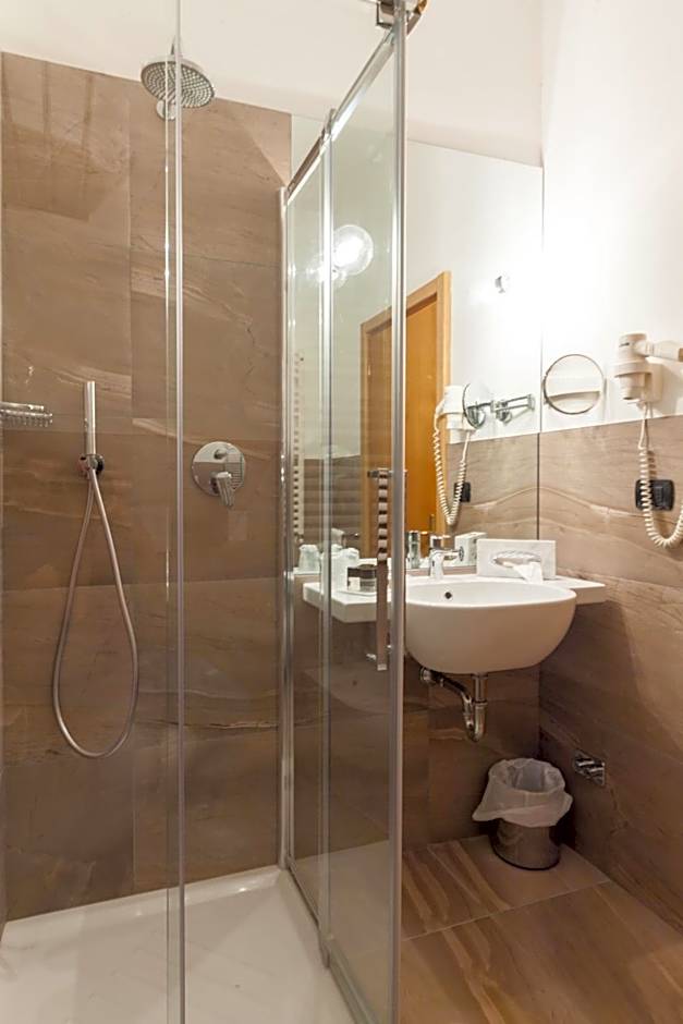 Hotel Titano