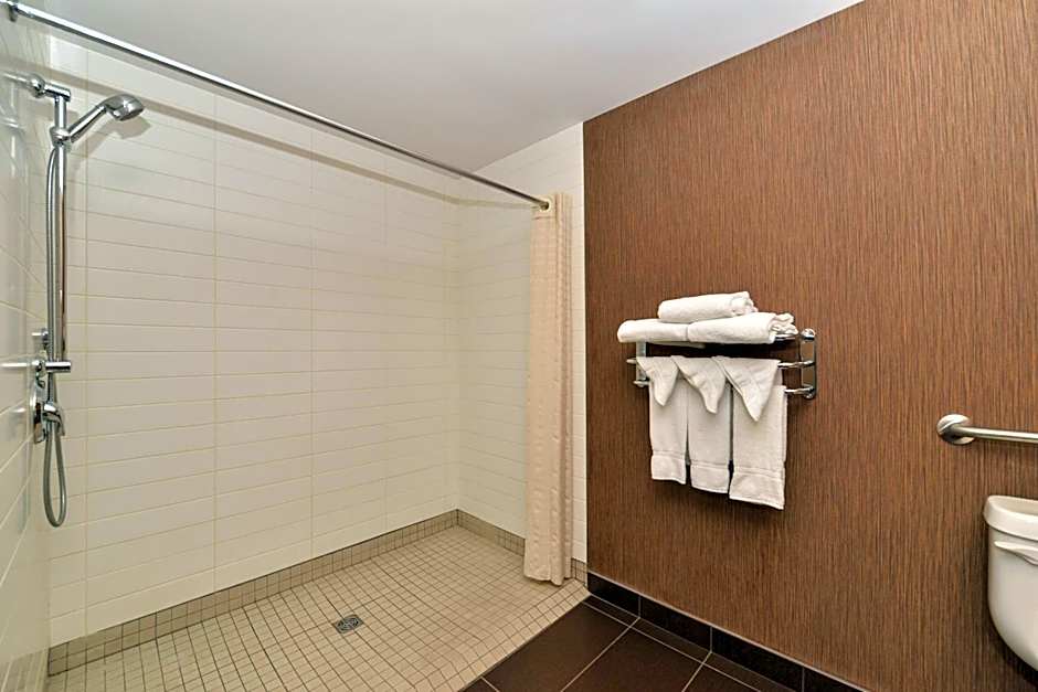 Edmonton Hotel & Convention Center Edmonton