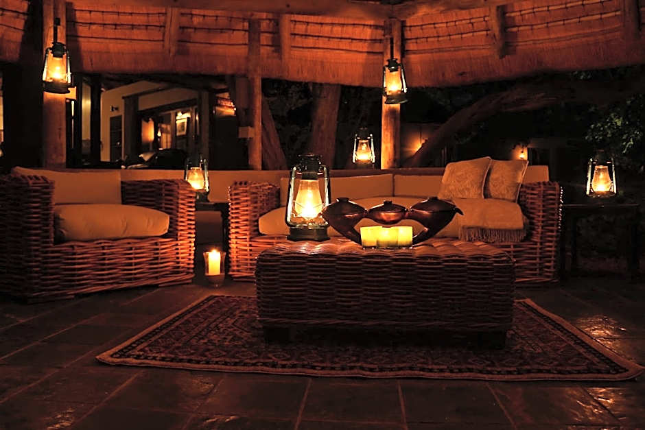 Ivory Wilderness River Rock Lodge