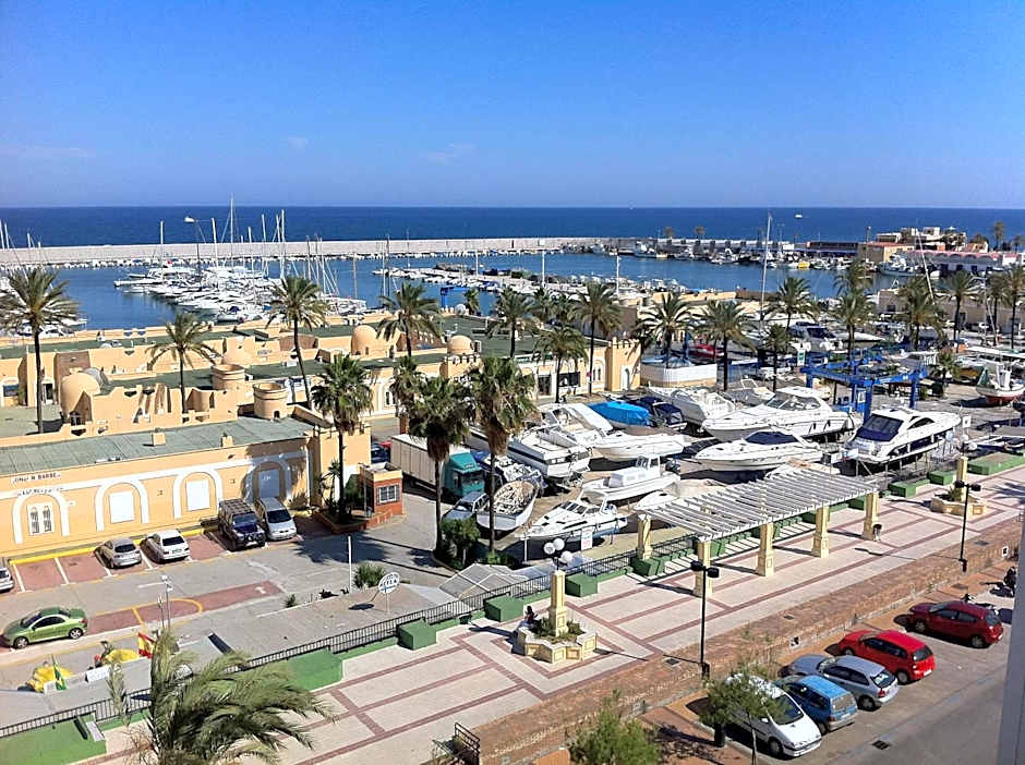 Hotel Apartamentos Pyr Fuengirola