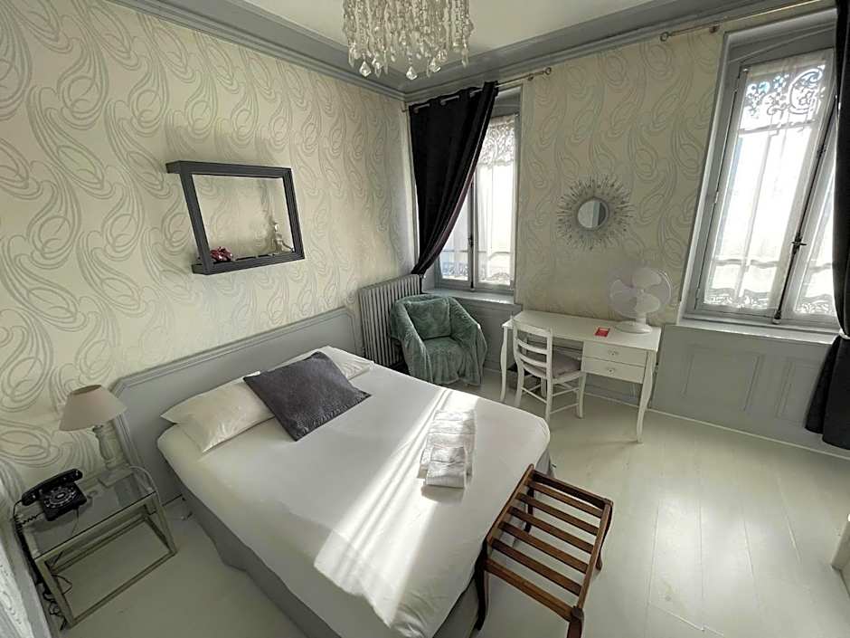 Authentic by Balladins, Hôtel Le Carré d'Aix