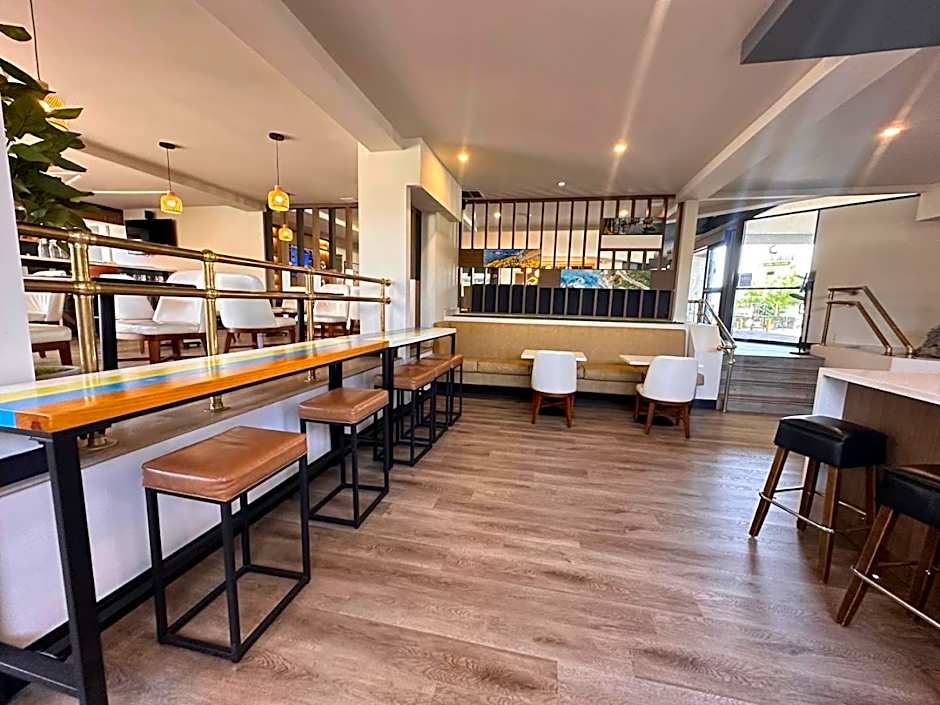 Comfort Inn & Suites Irvine Spectrum