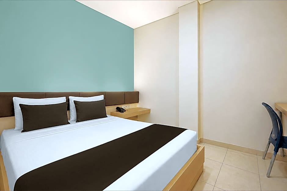 Townhouse Oak Hotel Niaga Surabaya