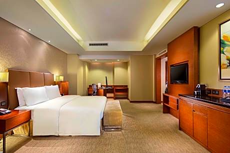 Business Deluxe King Room