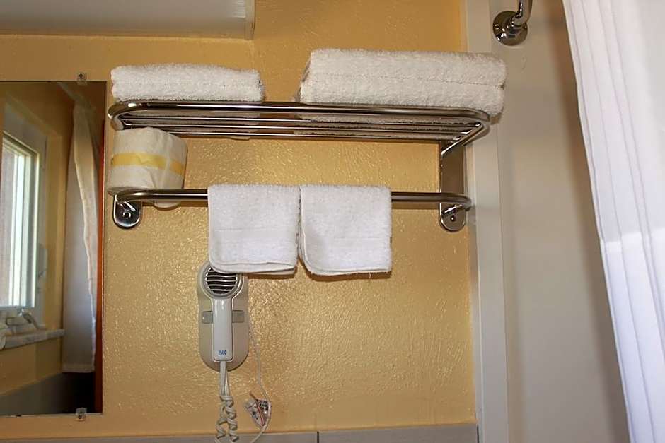 Budget Inn