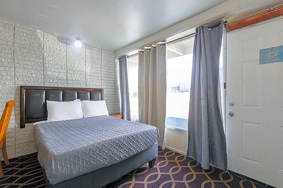 Sonrise Inn Lincoln Hwy By OYO