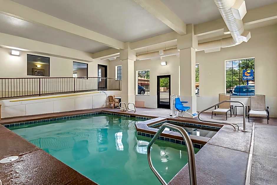 Comfort Inn & Suites Midtown