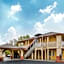 Upper Lake Inn & Suites