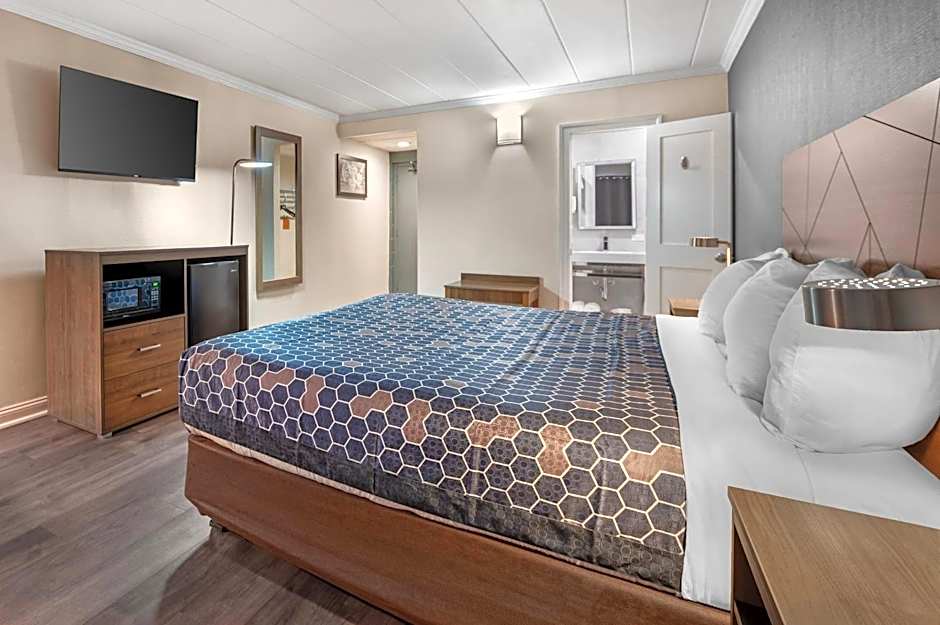Econo Lodge Hicksville - Long Island