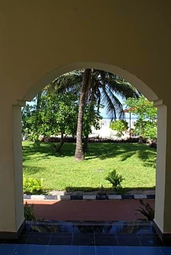 Pwani Beach Hotel & Apartments