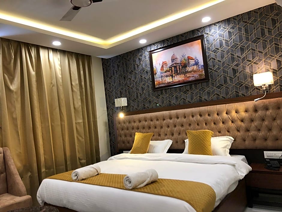 Hotel Pawan Regency