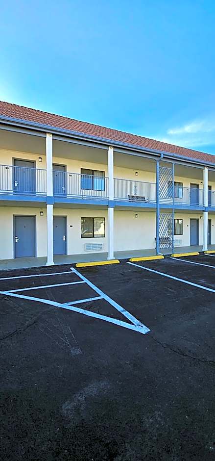 Travel Inn & Suite